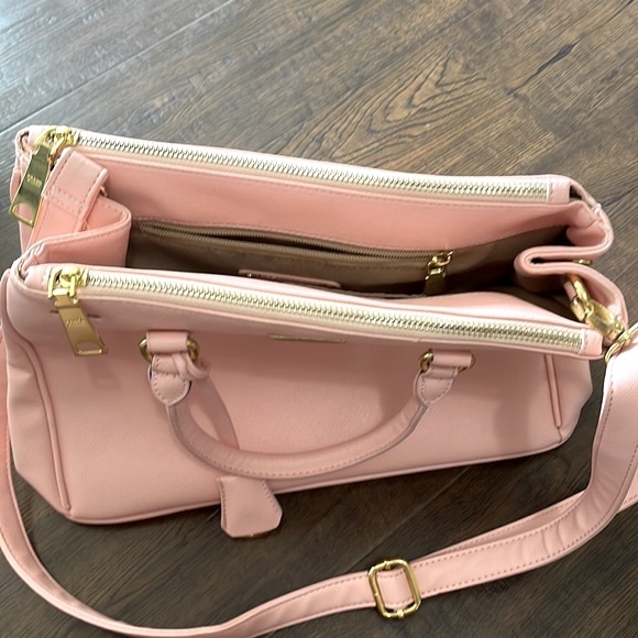 Faux Pink handbag - Picture 6 of 9